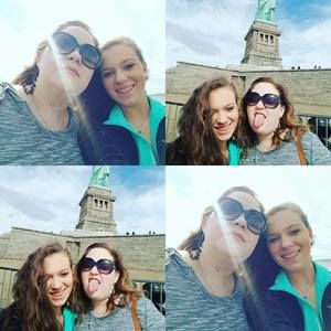 Meet your Posher, Chloe